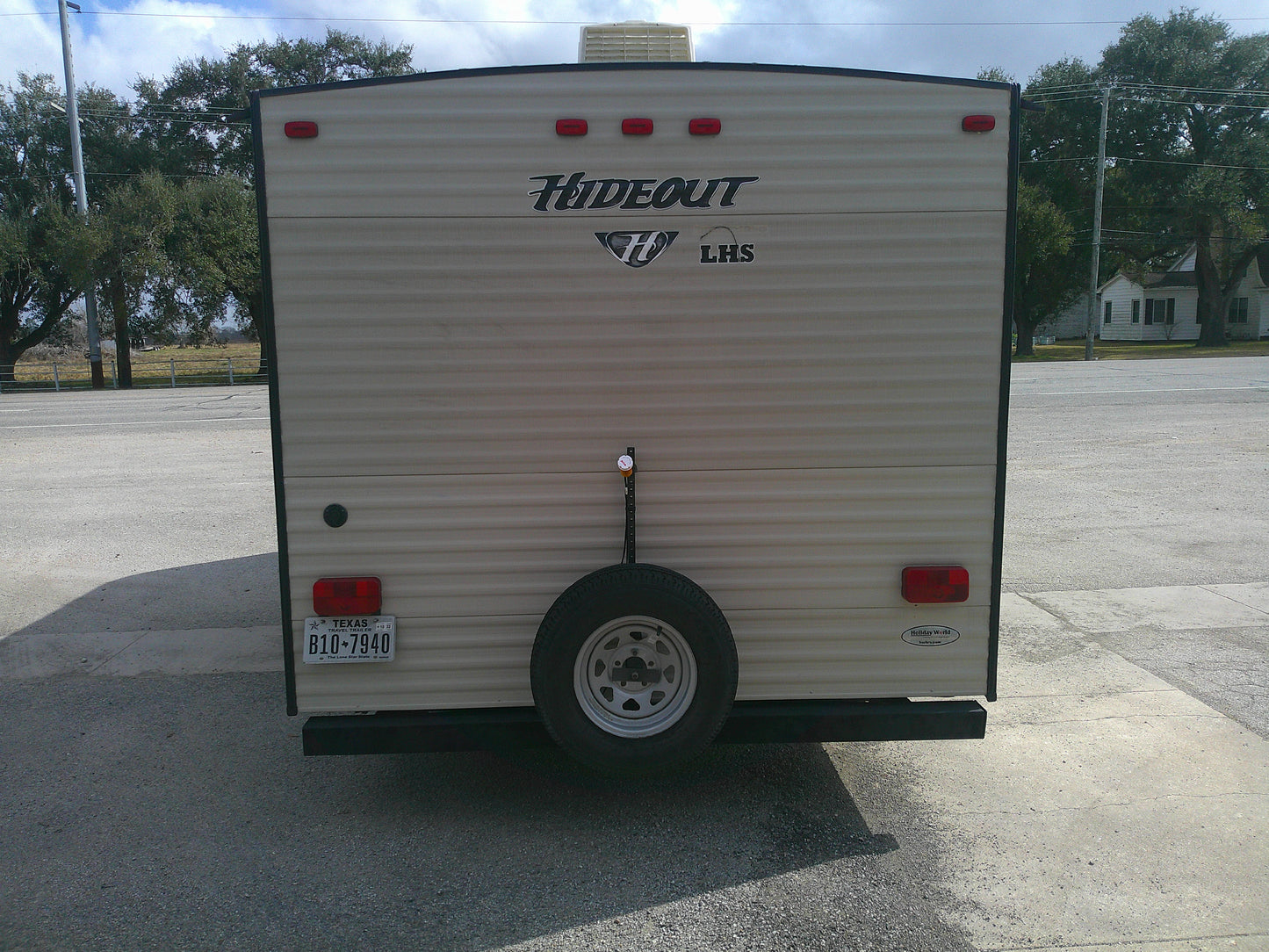 Keystone Hideout 178LHS Camper, USED, CLEAN TITLE, 21 ft., Electric lift, Back-Up Camera, Great Condition!