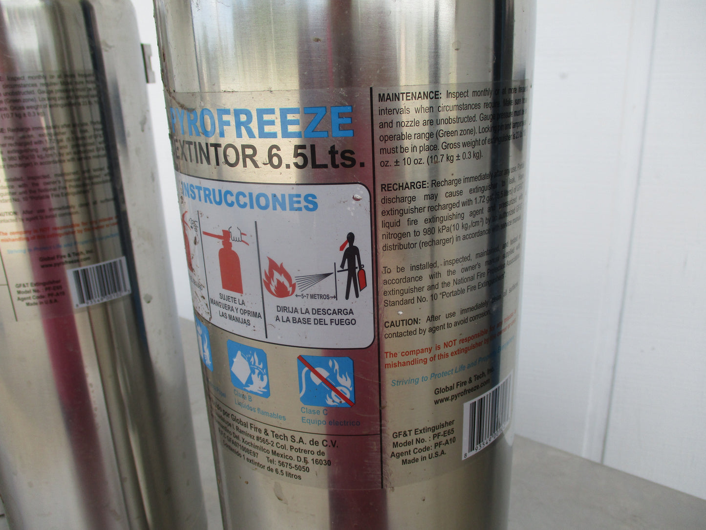 Global Fire & Tech PF-E65, PyroFreeze Extinguisher, CLASS K, New-Old Stock #8072