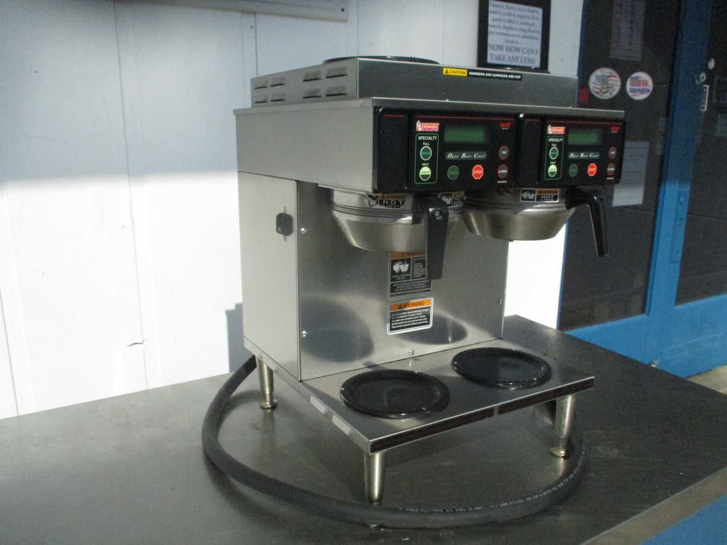 Bunn AXIOM 38700.00890 TWIN 2/2, Coffee Brewer, 120/208-240v, TESTED, #8696-E