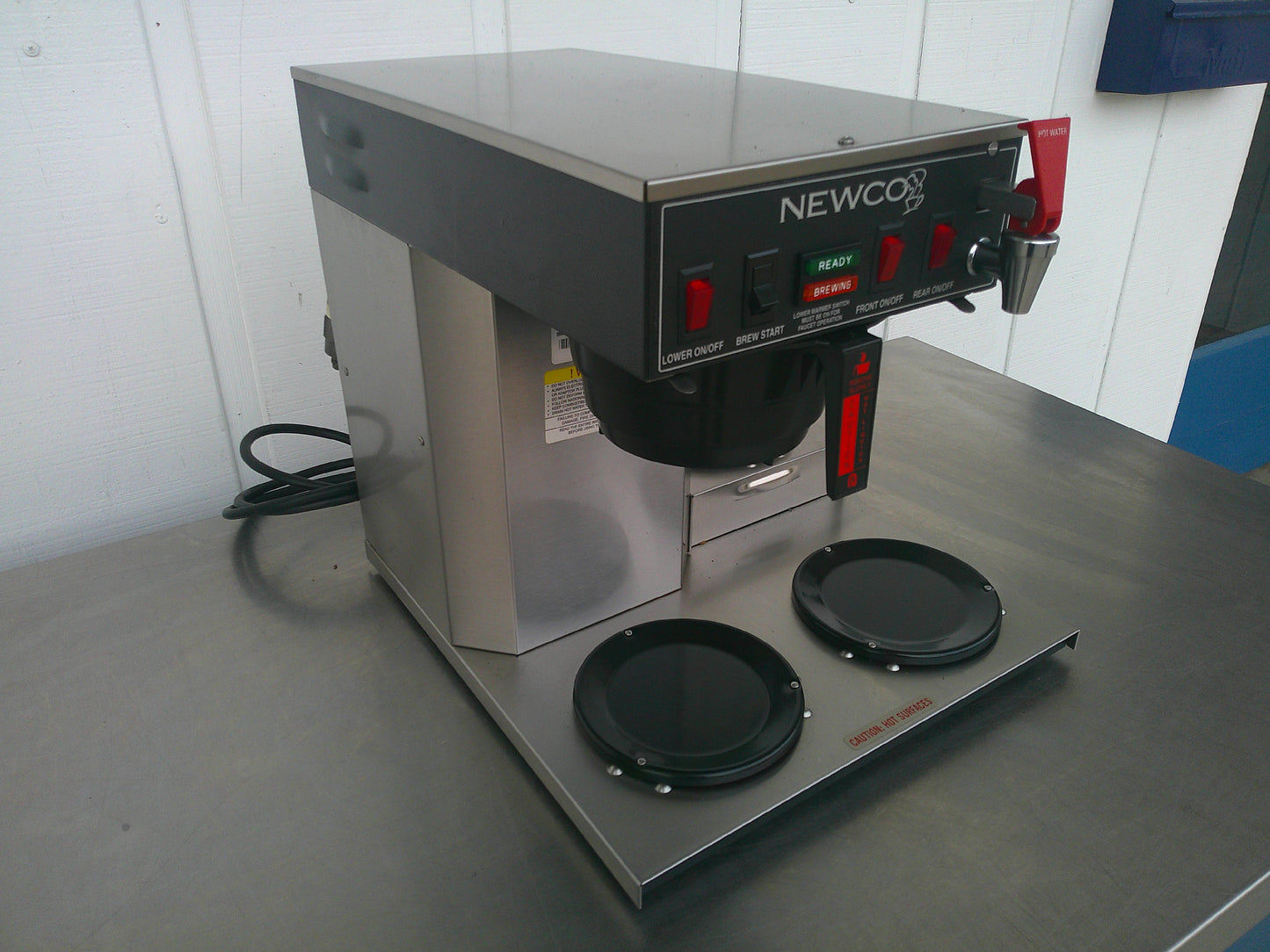 Newco ACE-LP Automatic Commercial Coffee Brewer, Low Profile, TESTED, #8698-E