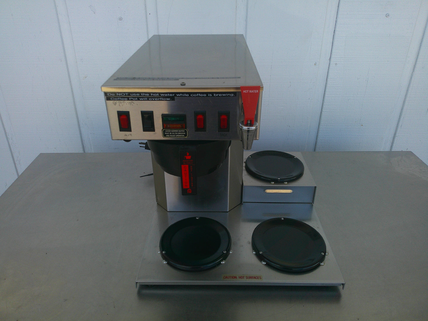 Newco ACE-LP, Automatic Commercial Coffee Brewer, Low Profile, TESTED, #8699-A