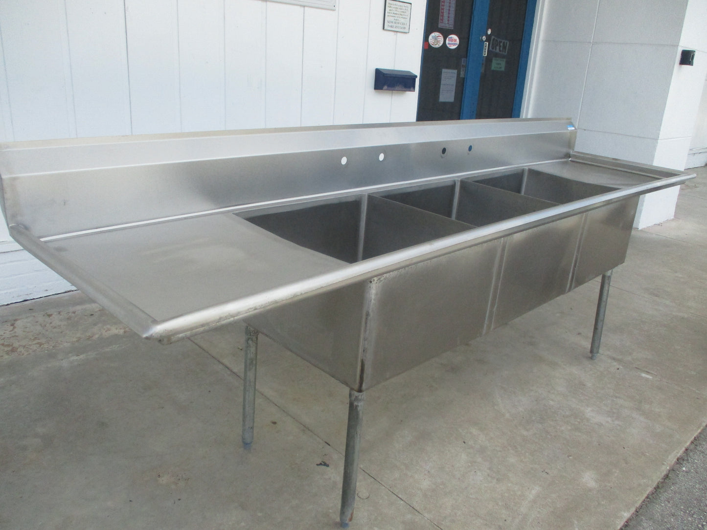 BK ES-3-24-14-24T, 3 Compartment Sink w Drain Boards, 120" x 30" x 44", #8899