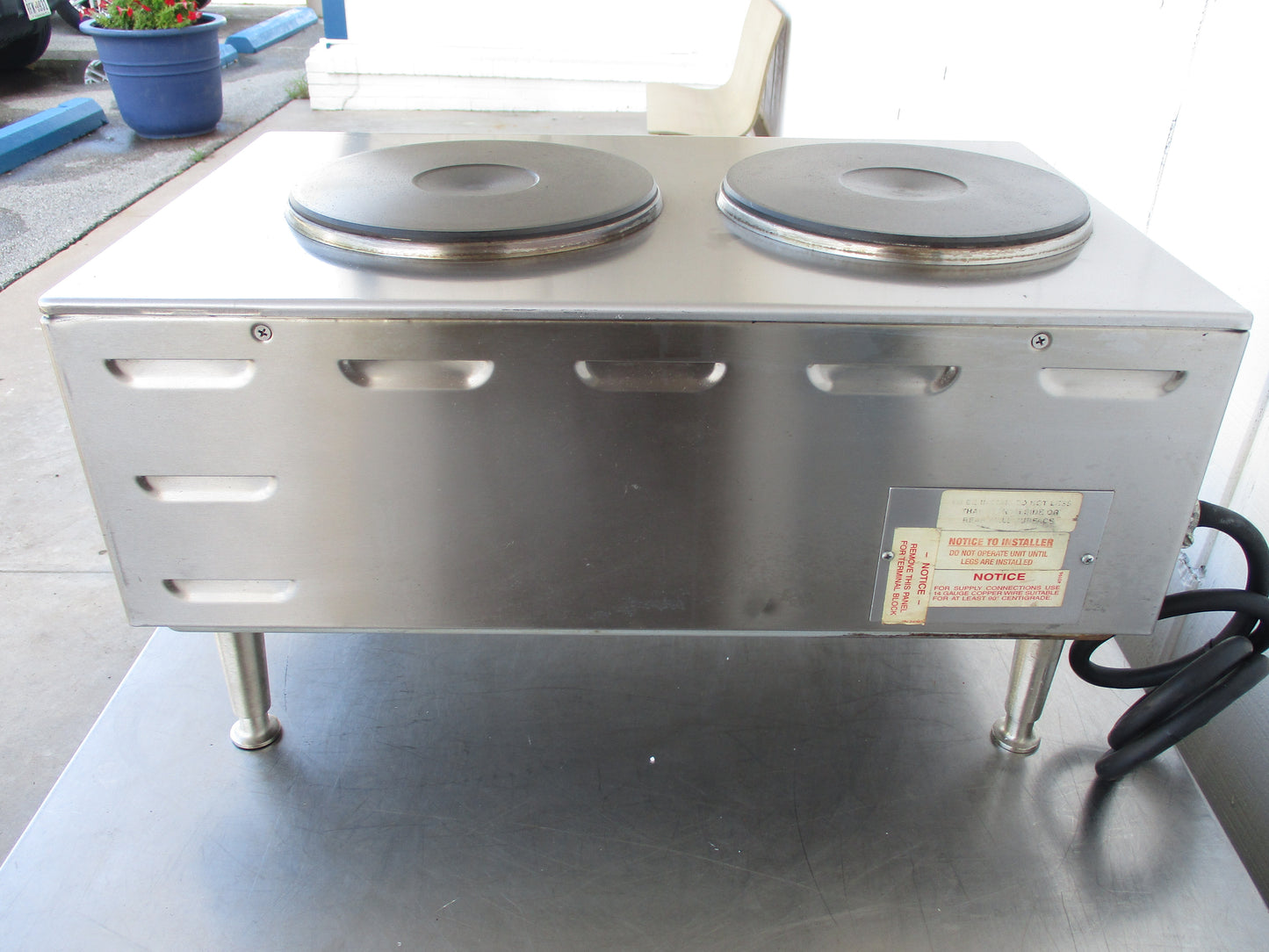 Wells H-70 Electric (2) Burner Hotplate, 208/240v, TESTED, #8914