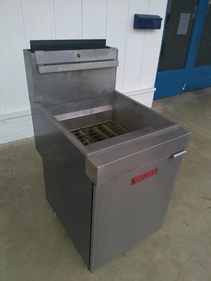 Vulcan Commercial Fryer, 75 lbs. Capacity, Gas, Floor Model, TESTED, #9076