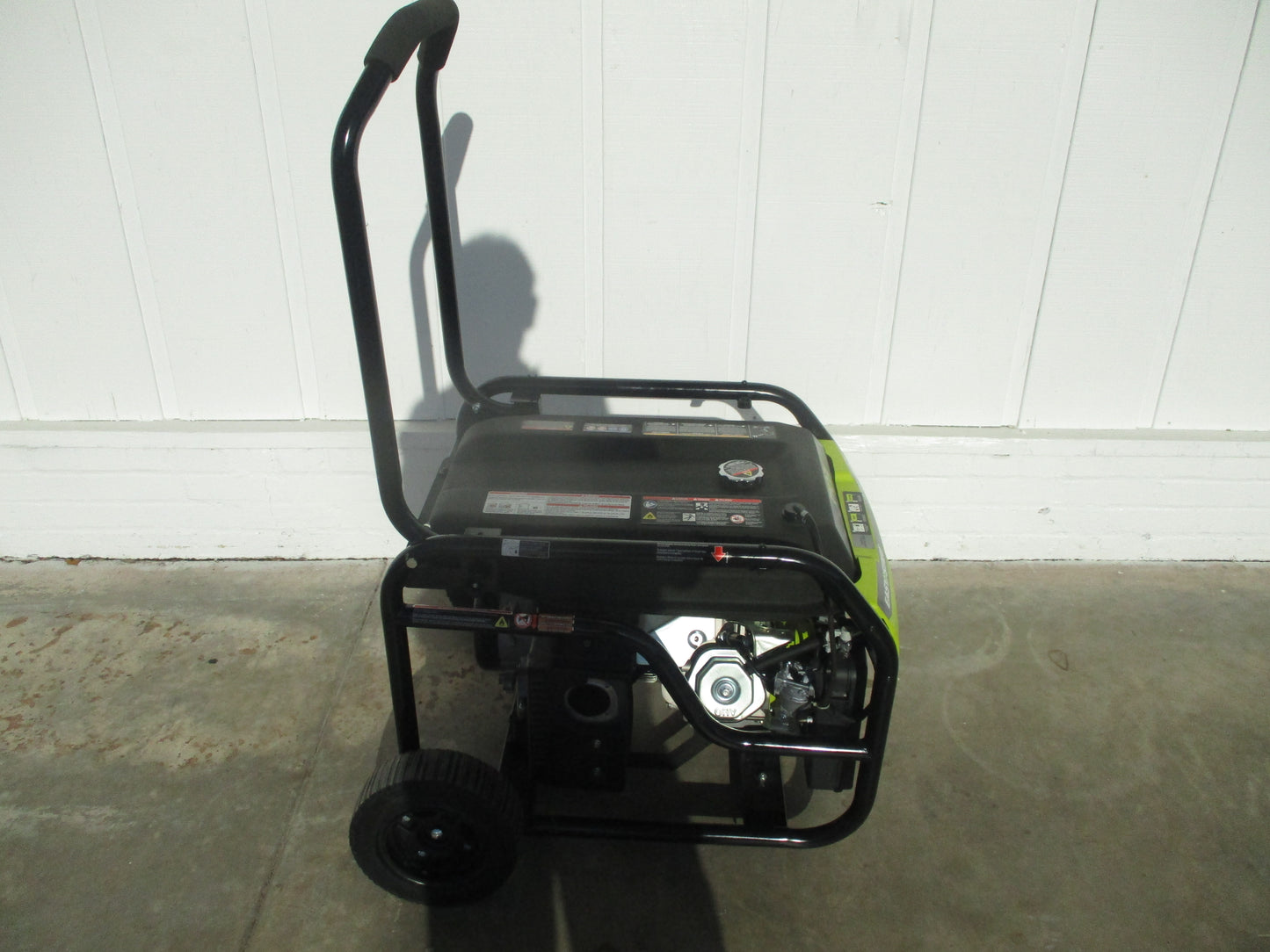 RYOBI 906500VNM Portable Generator, 6500w RUNNING, 120v, PH1, TESTED, #9077