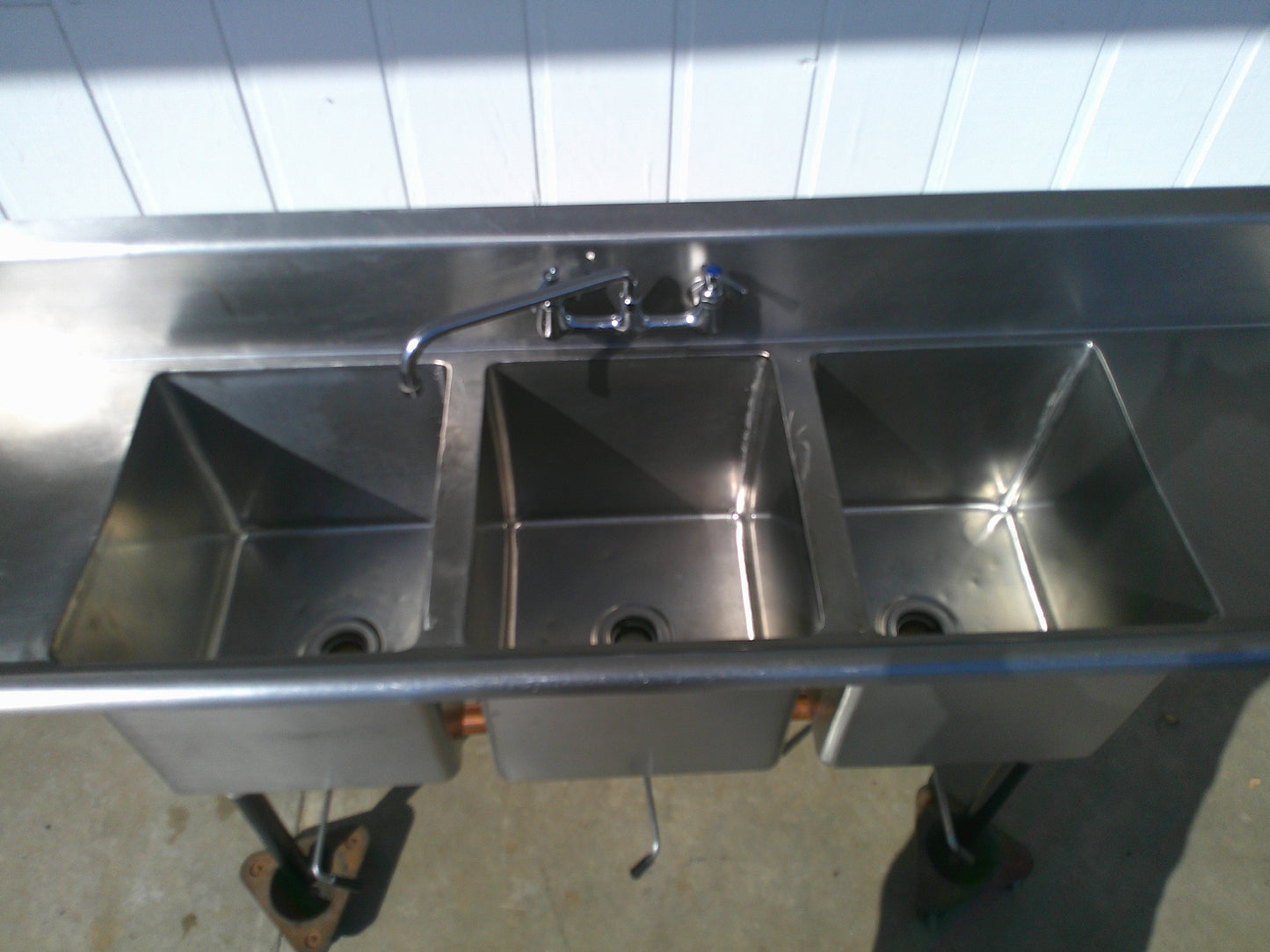 Stainless Steel 3-Compartment Sink with Dual Drain Boards & Lever Drains, #9238