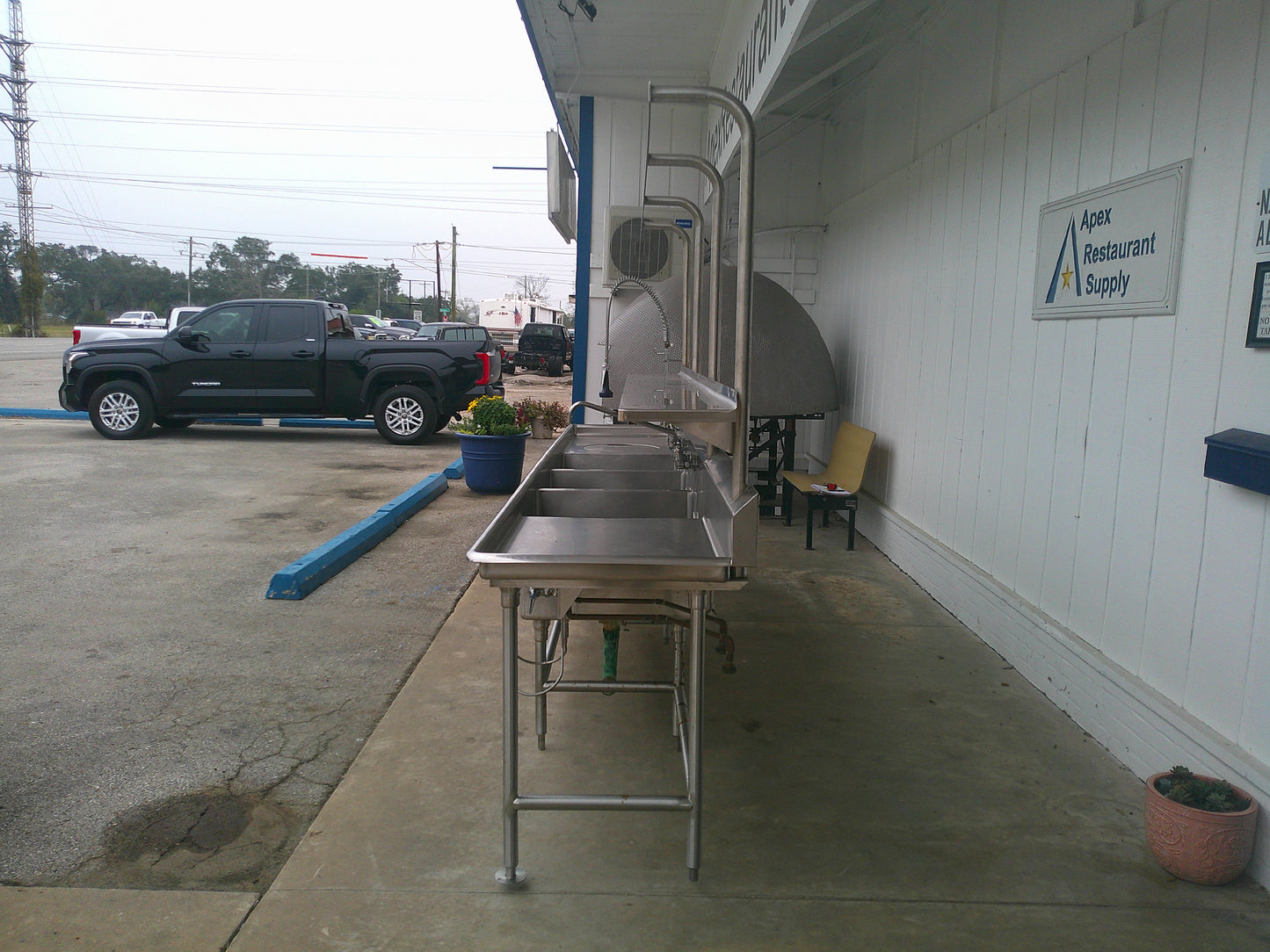 Stainless Steel Wash Table w/ 3-Comp Sink, Disposal System & Storage, TESTED, #9356c