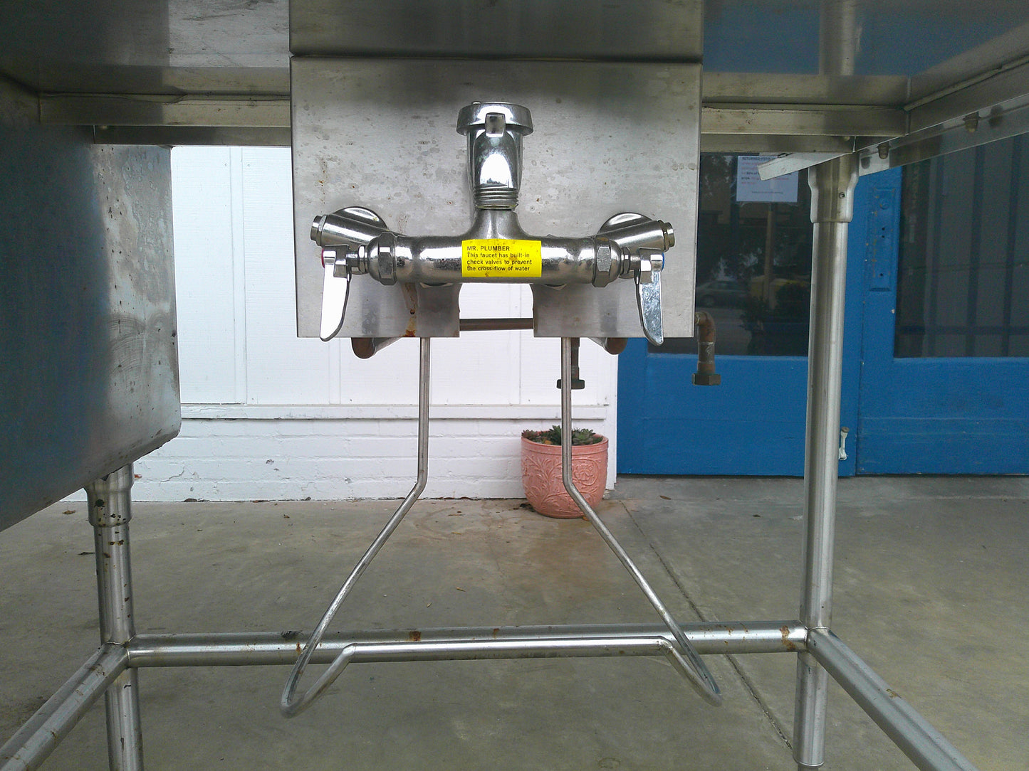 Stainless Steel Wash Table w/ 3-Comp Sink, Disposal System & Storage, TESTED, #9356c