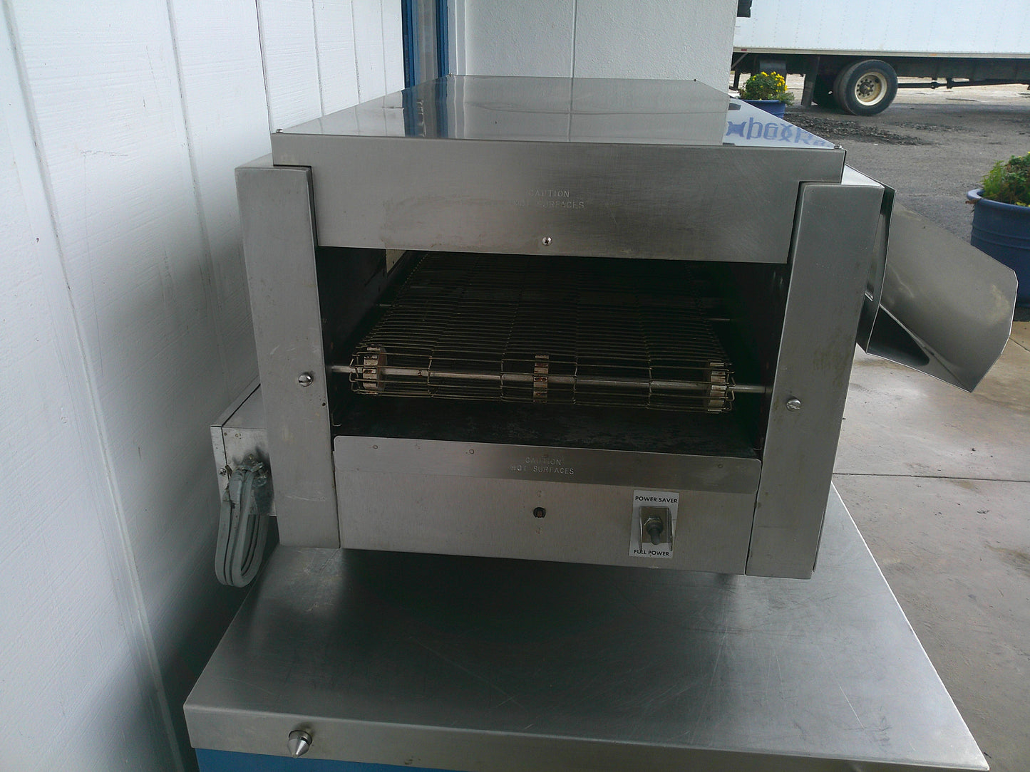 Holman QT14 Commercial Conveyor Sandwich Warmer, Tested, #9367c