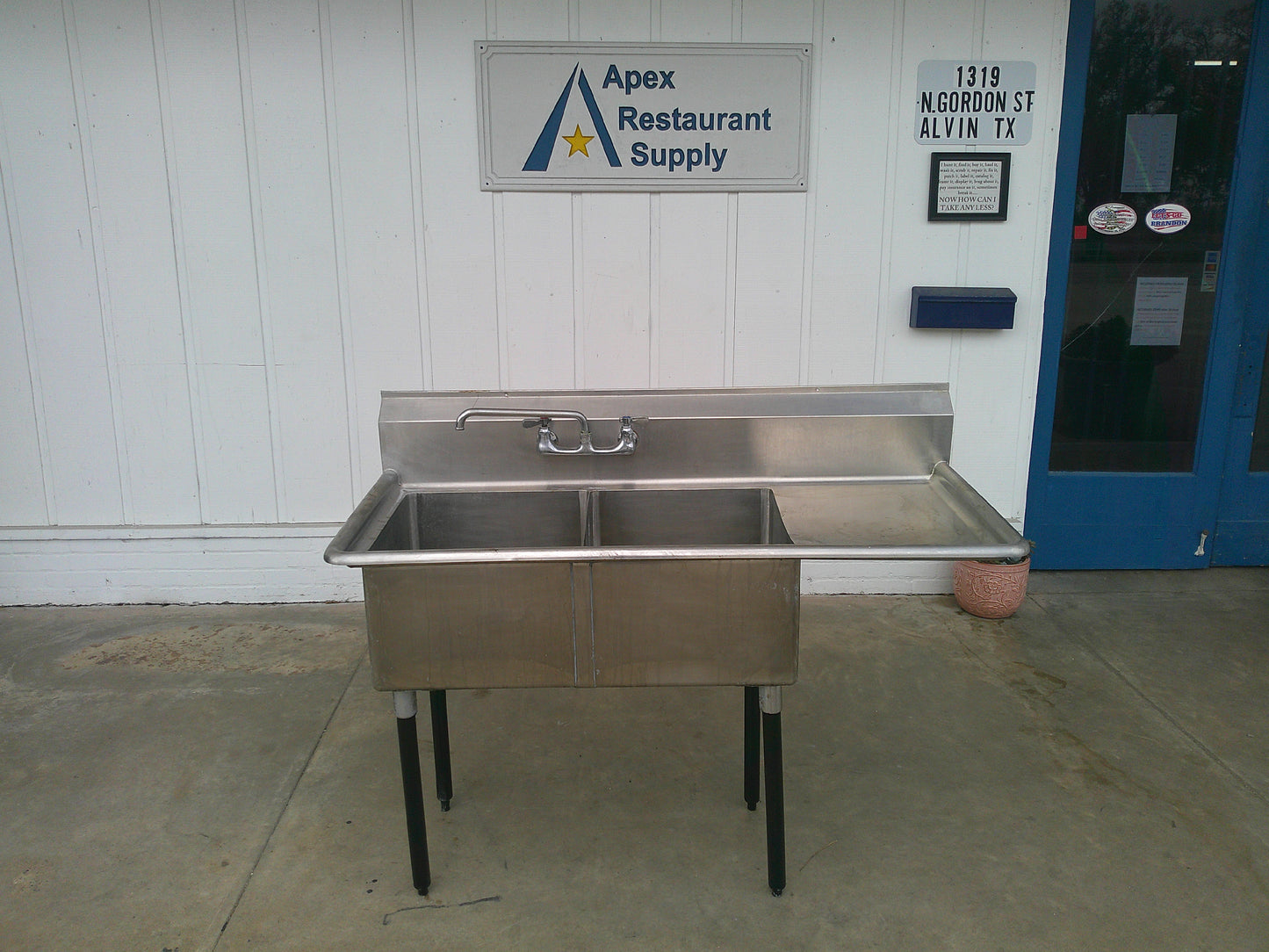 Stainless Steel Commercial 2-Compartment Sink with Right-Side Drainboard, #9465c