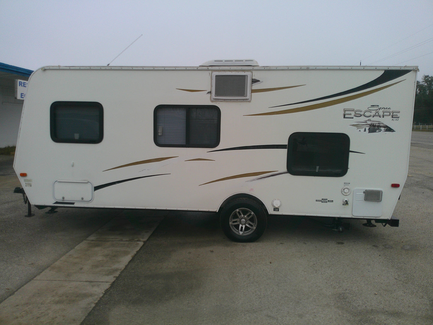 KZ Spree Escape E19BH Camper, USED, CLEAN TITLE, 19 ft., Bunk Beds, Awning, Great Condition!