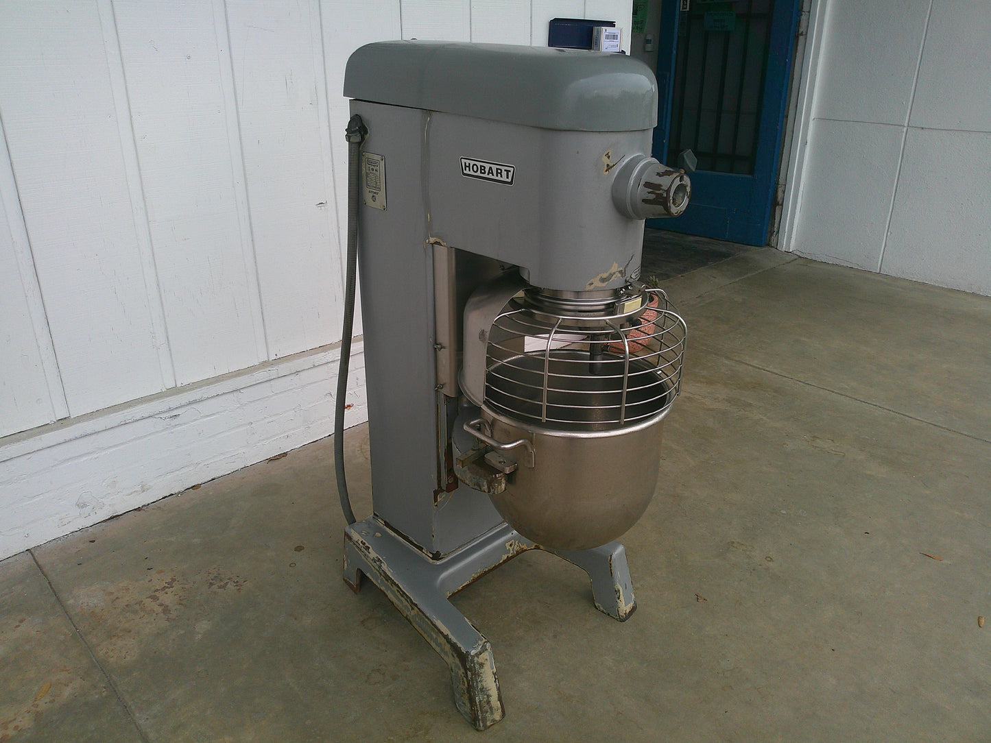 Hobart D330, Commercial HARDWIRED 30qt Mixer with bowl, FOR PARTS ONLY, UNTESTED, #9548