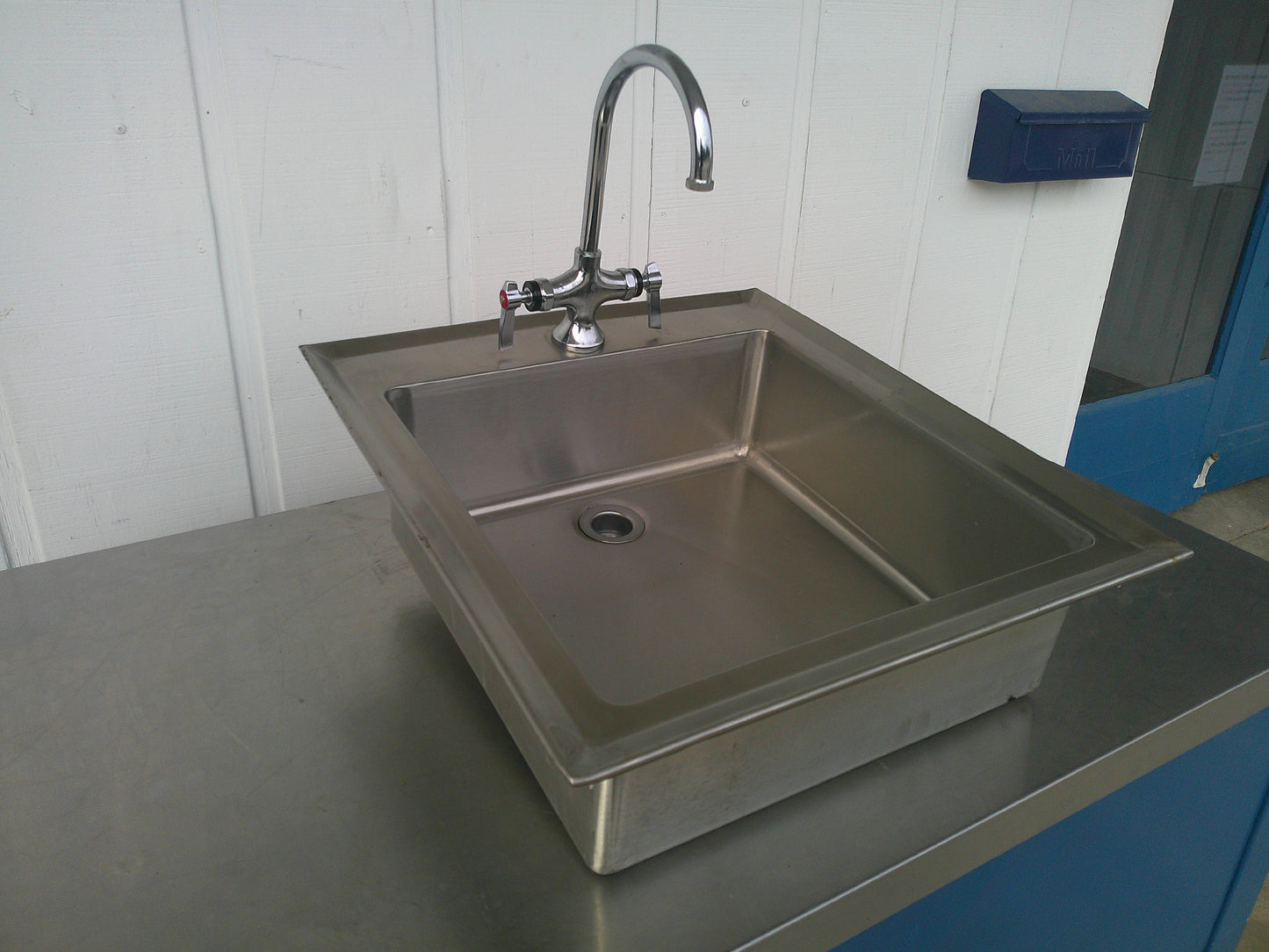 Stainless Steel Drop-In Sink with Faucet Mount, 18"W x 18"D x 7"H Bowl, #9389