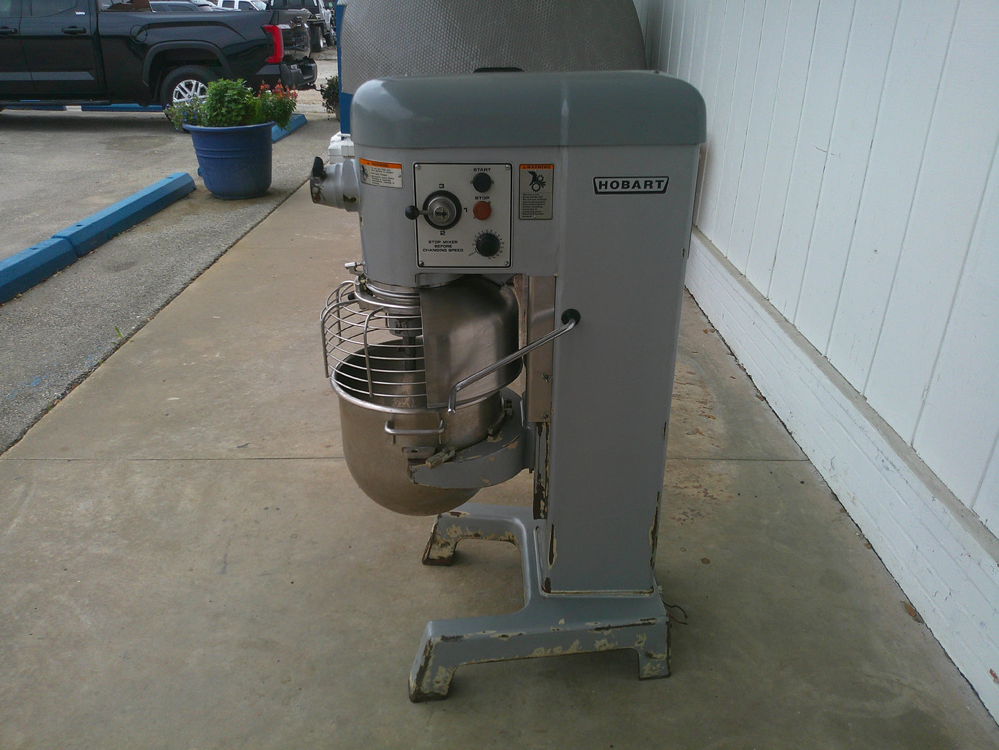 Hobart D330, Commercial HARDWIRED 30qt Mixer with bowl, FOR PARTS ONLY, UNTESTED, #9548