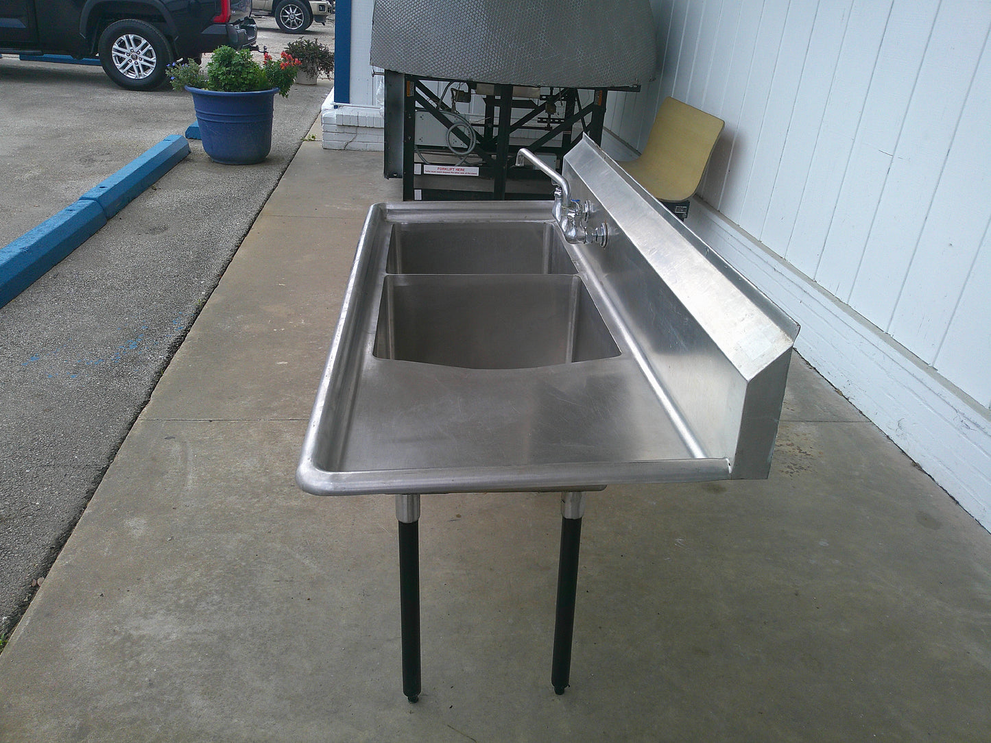 Stainless Steel Commercial 2-Compartment Sink with Right-Side Drainboard, #9465c