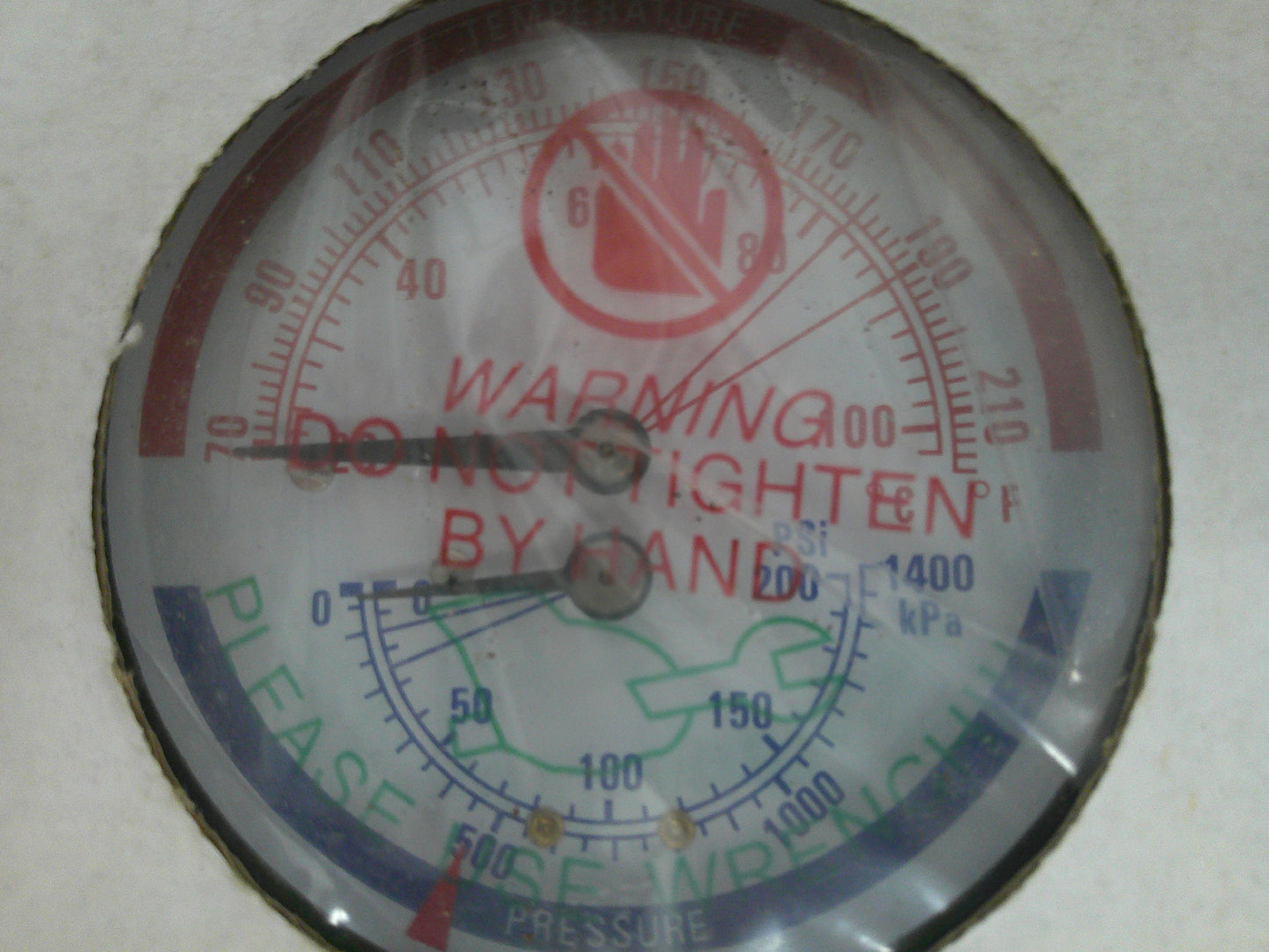 Hatco 03.01.003.00, Temperature Pressure Gauge ½", New-Old Stock, #9397