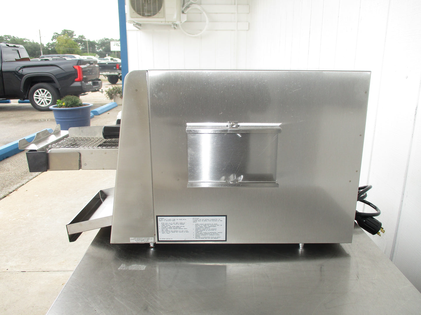 Star Holman #IRCS2-SBK Conveyor Toaster 208v, 1PH, TESTED, Showroom Model, #8403