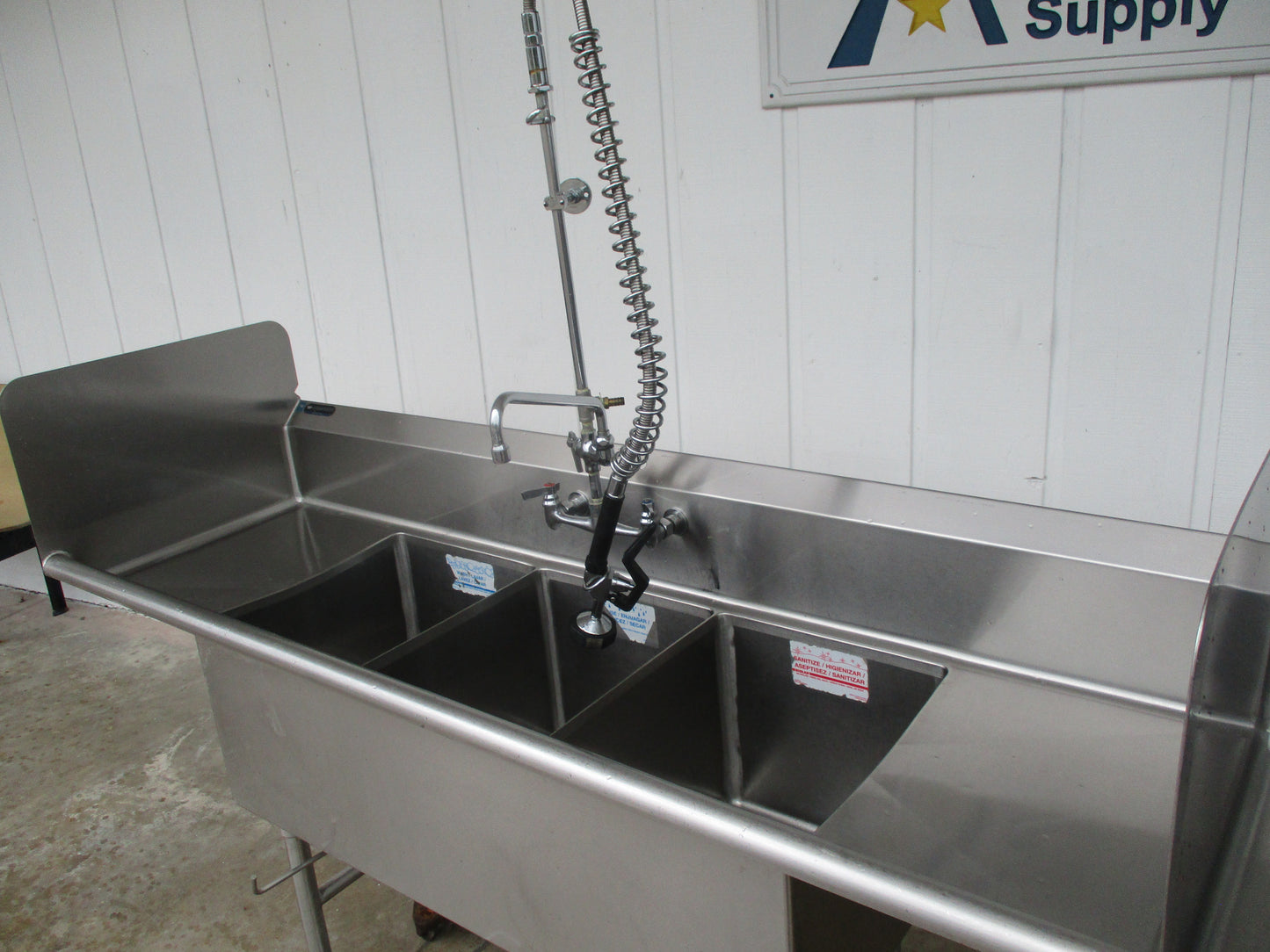 Stainless Steel 3+1 Comp. Sink w/ drainboards & Slicer, Bowls 15" x 18" x 14", #8874