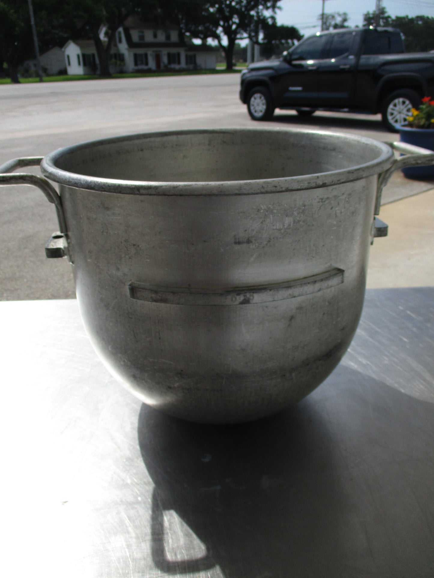 Hobart Equivalent, 30 Quart Commercial Tinned Mixing Bowl, #7083