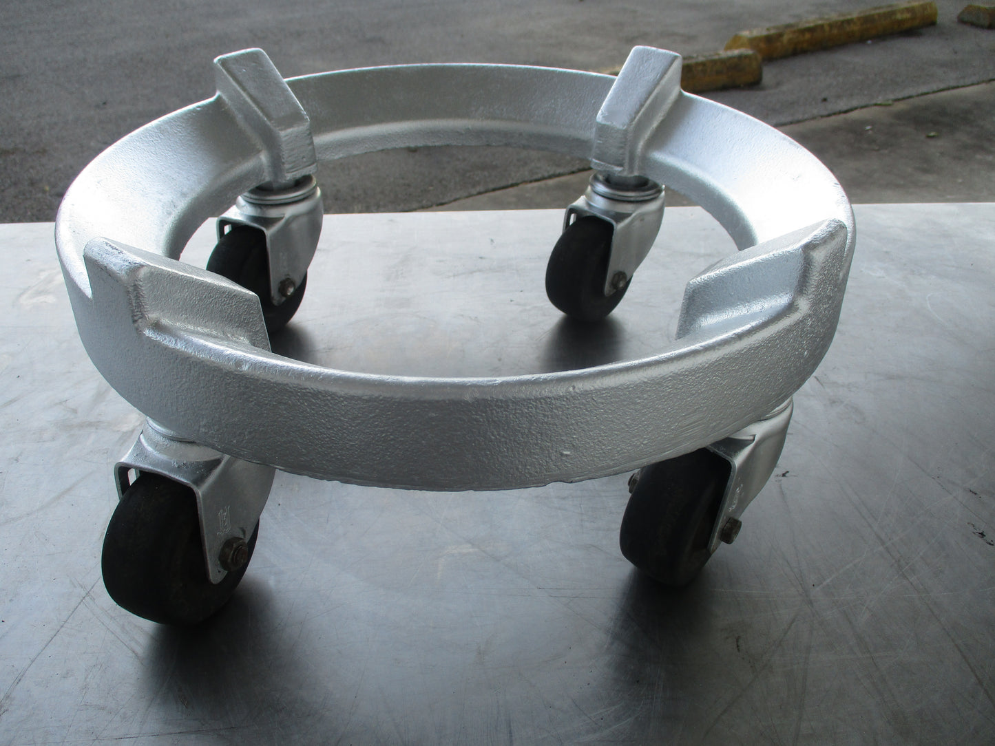 HEAVY DUTY Bowl Dolly for Hobart Mixing Bowls (30-140 Qt.),#7101