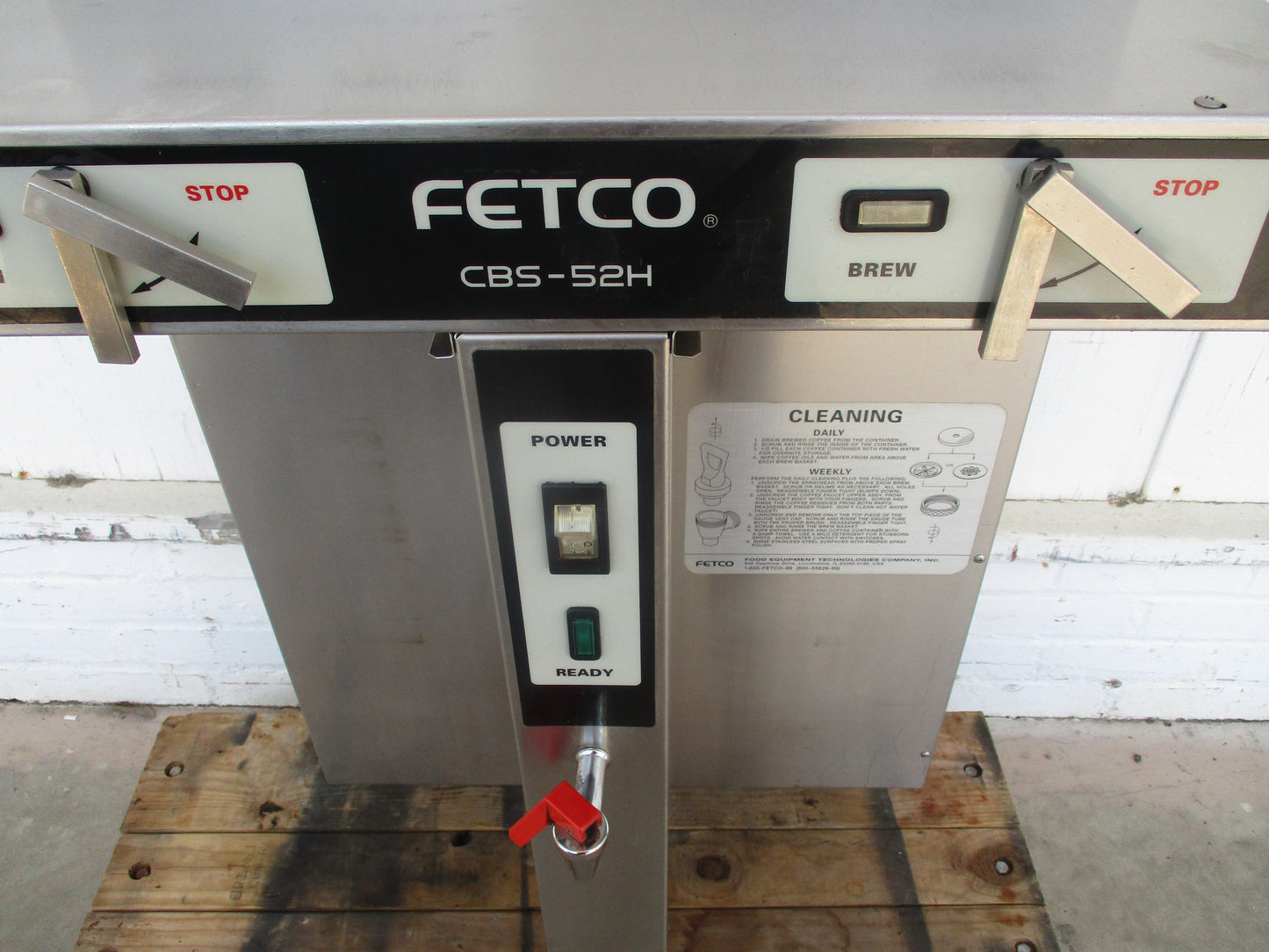 Fetco CBS-52H-15 Thermal Coffee Maker 120/208240v #6639