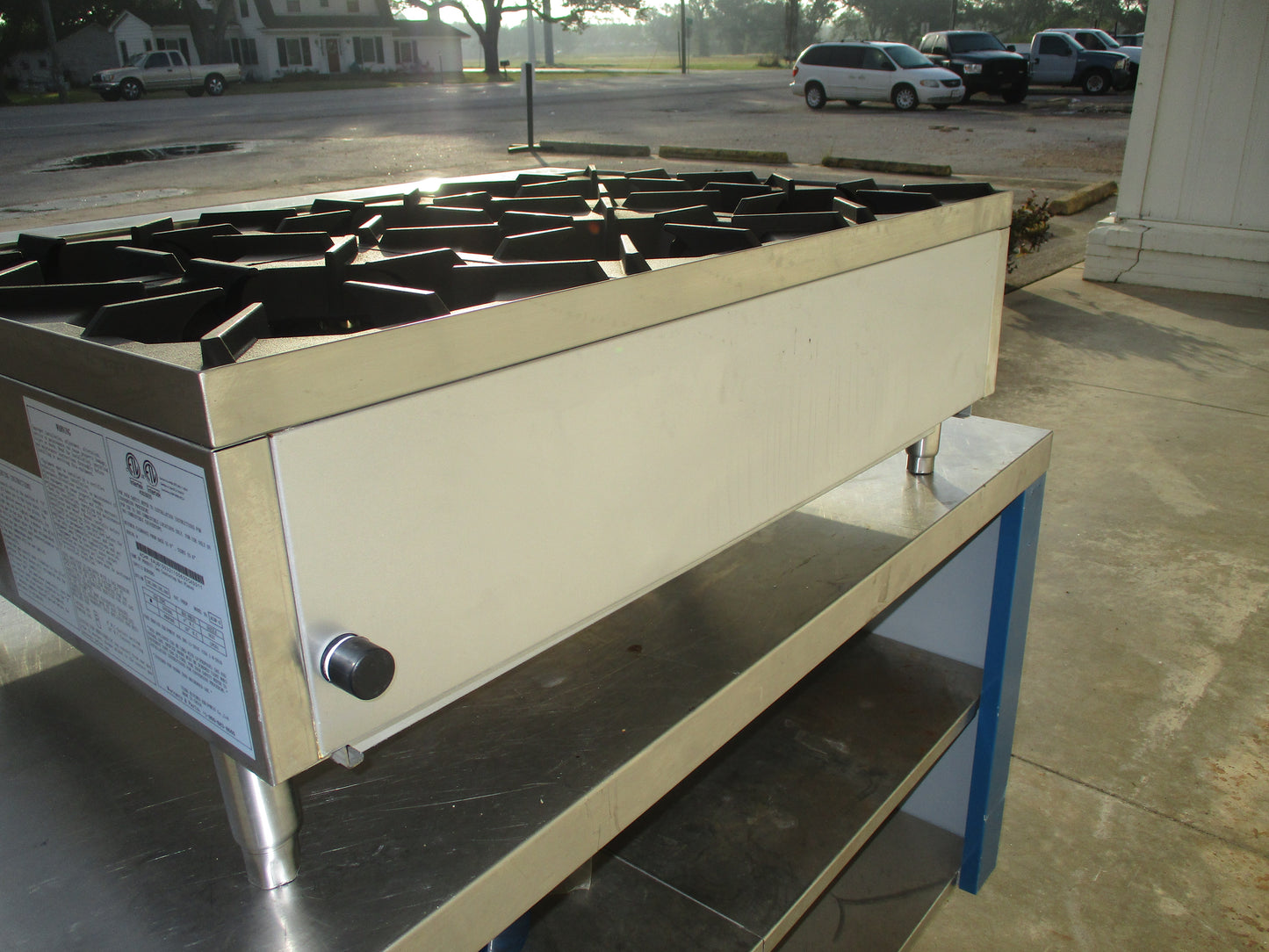 ACHP-6 — 36″ Six (6) Burner Hot Plate, Natural Gas, NEW OPEN BOX #7566